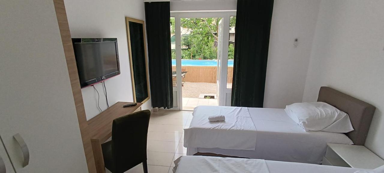 Villa Central Riverside Mostar Bagian luar foto